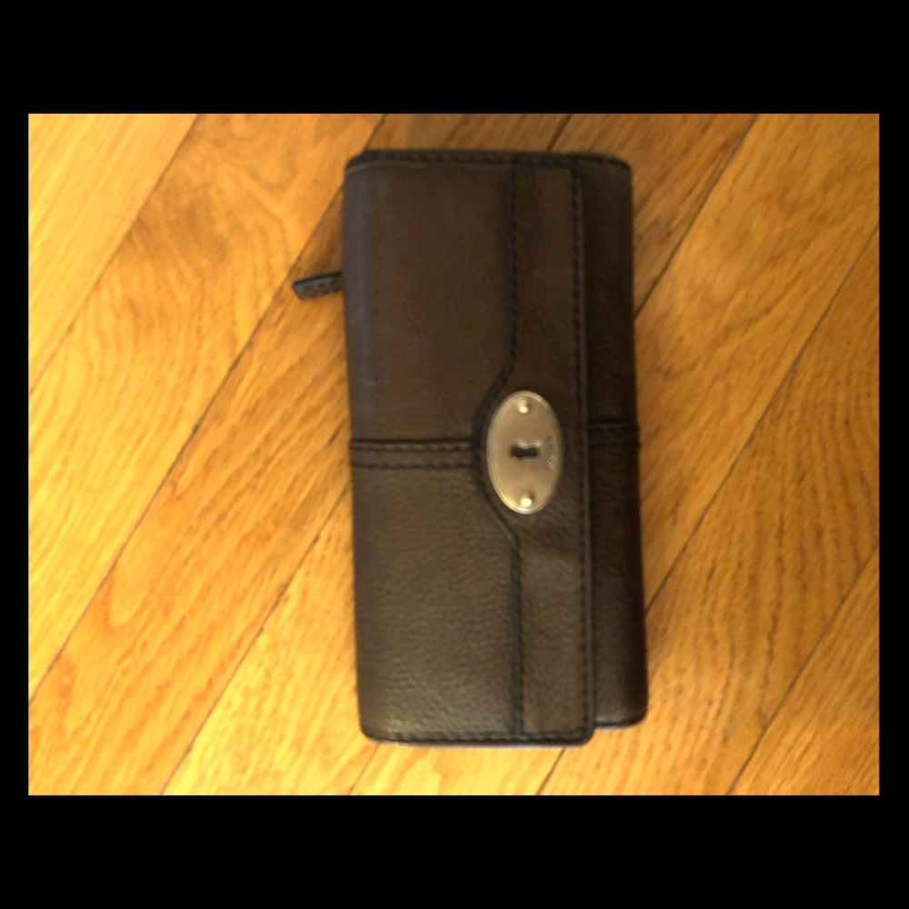 Fossil trifold wallet